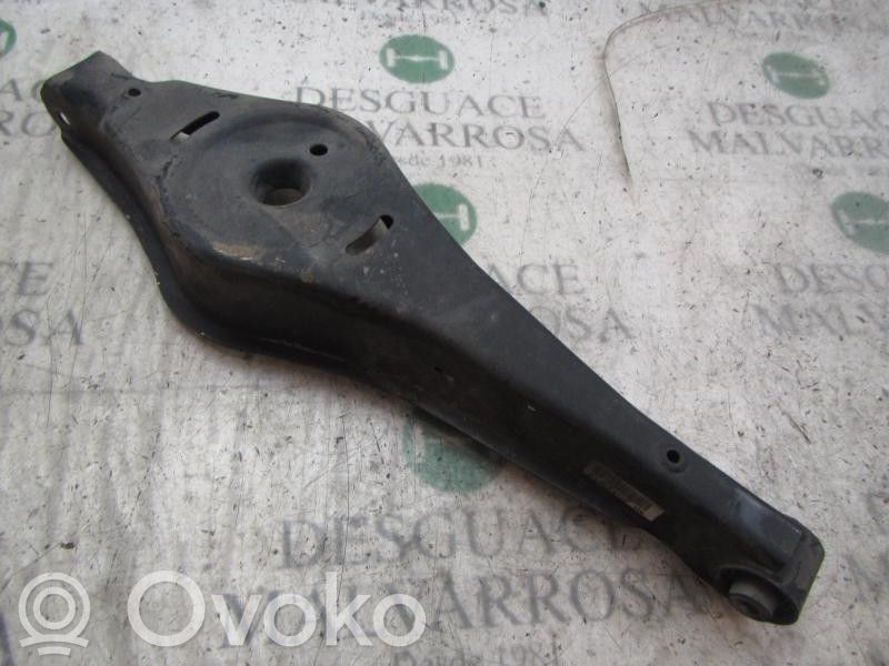 Volkswagen Touran I Braccio di controllo sospensione posteriore