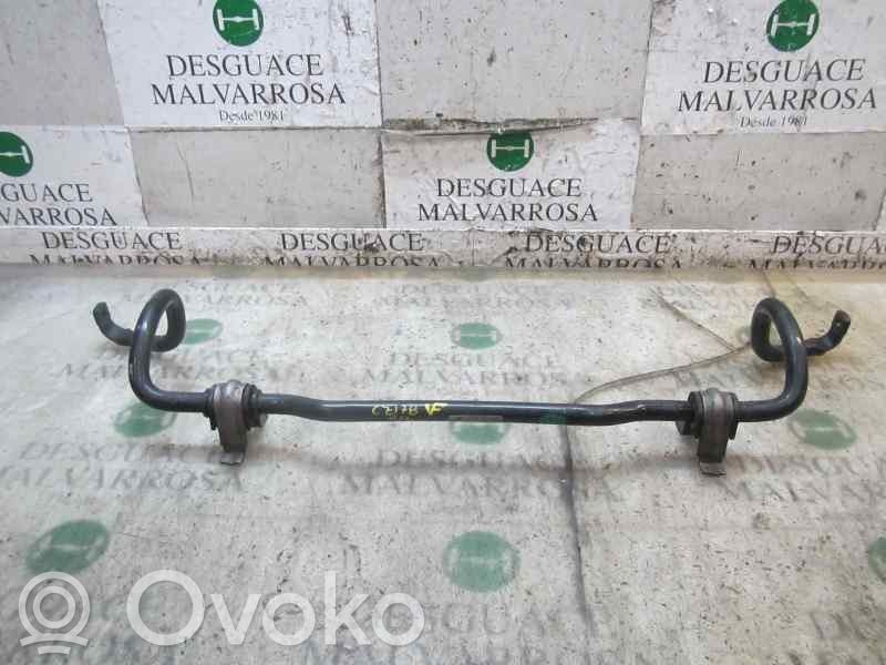Barra estabilizadora delantera