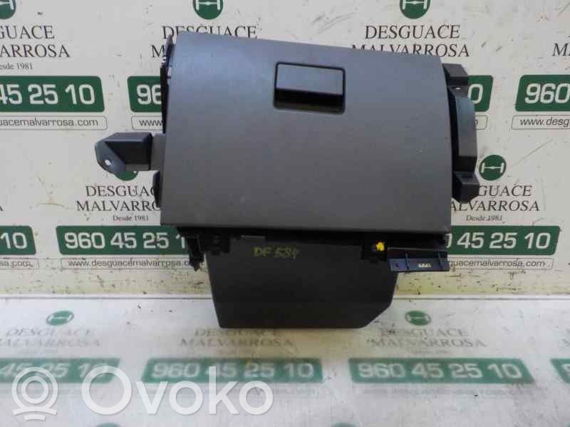 Handschuhfach   1815144