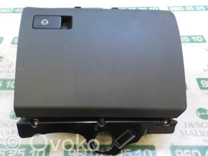 Guantera   3C1857101L1QB