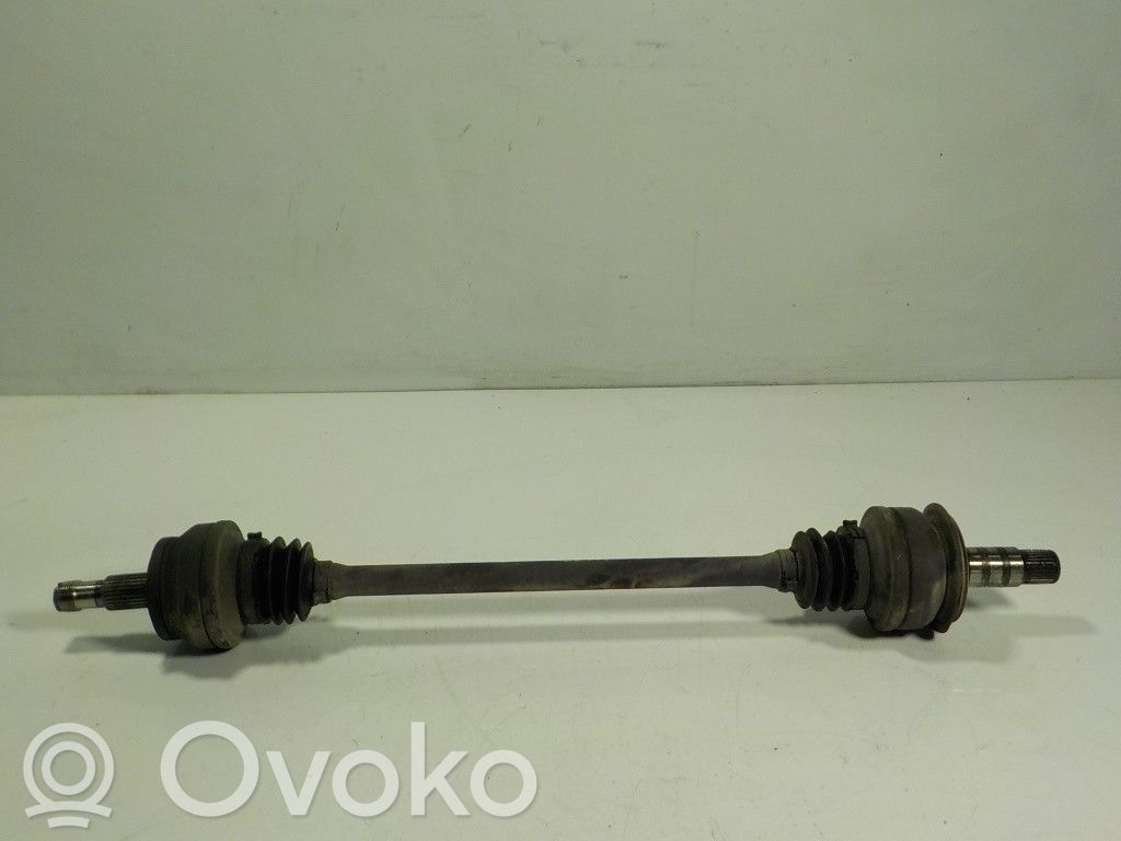 Takavetoakseli   A2213503510