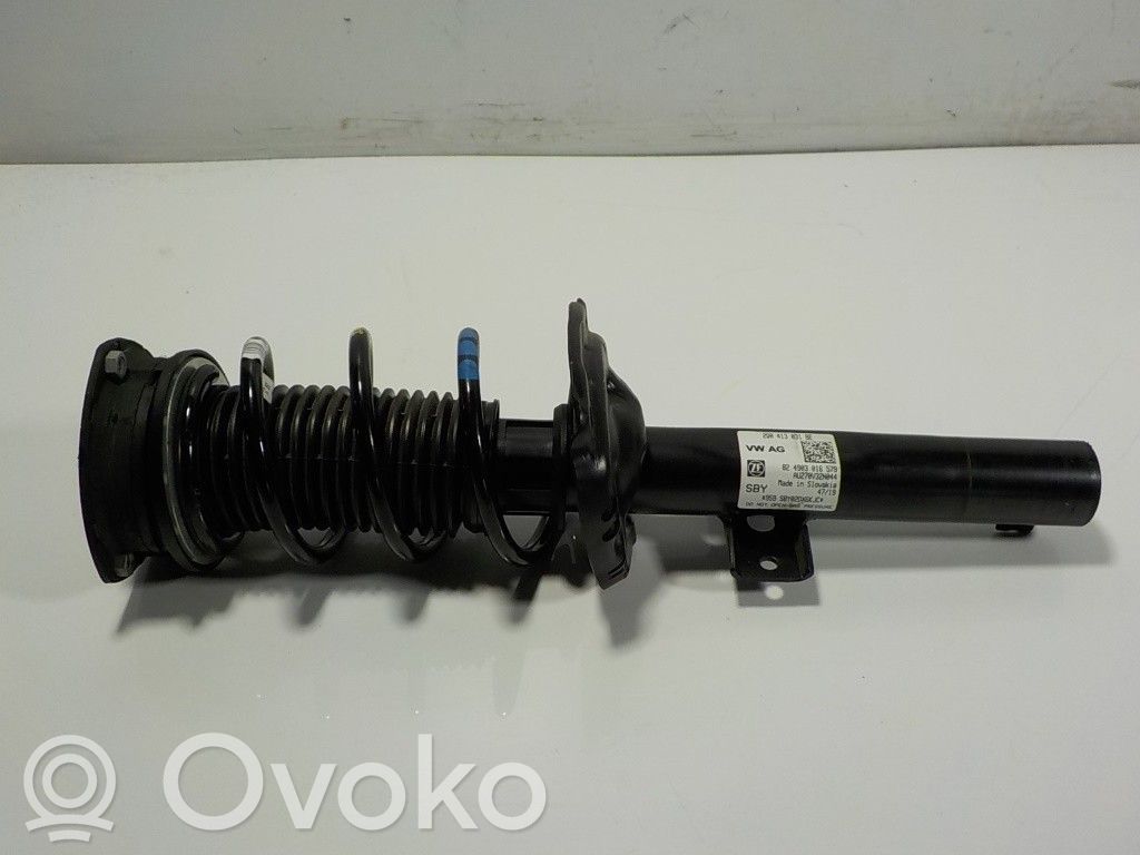 Audi A1 Front shock absorber with coil spring 