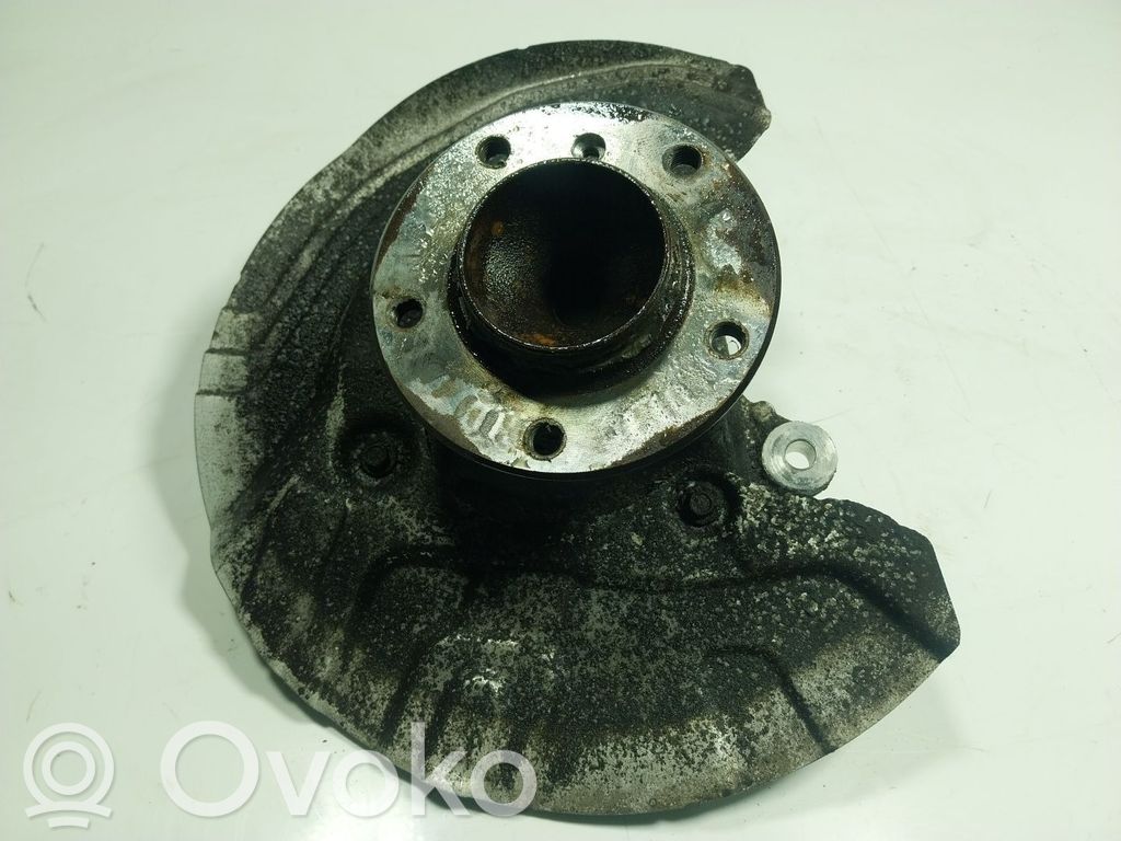 Achsschenkel vorne   31216865143