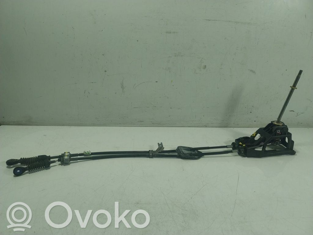 Toyota Aygo AB40 Asta della leva del cambio