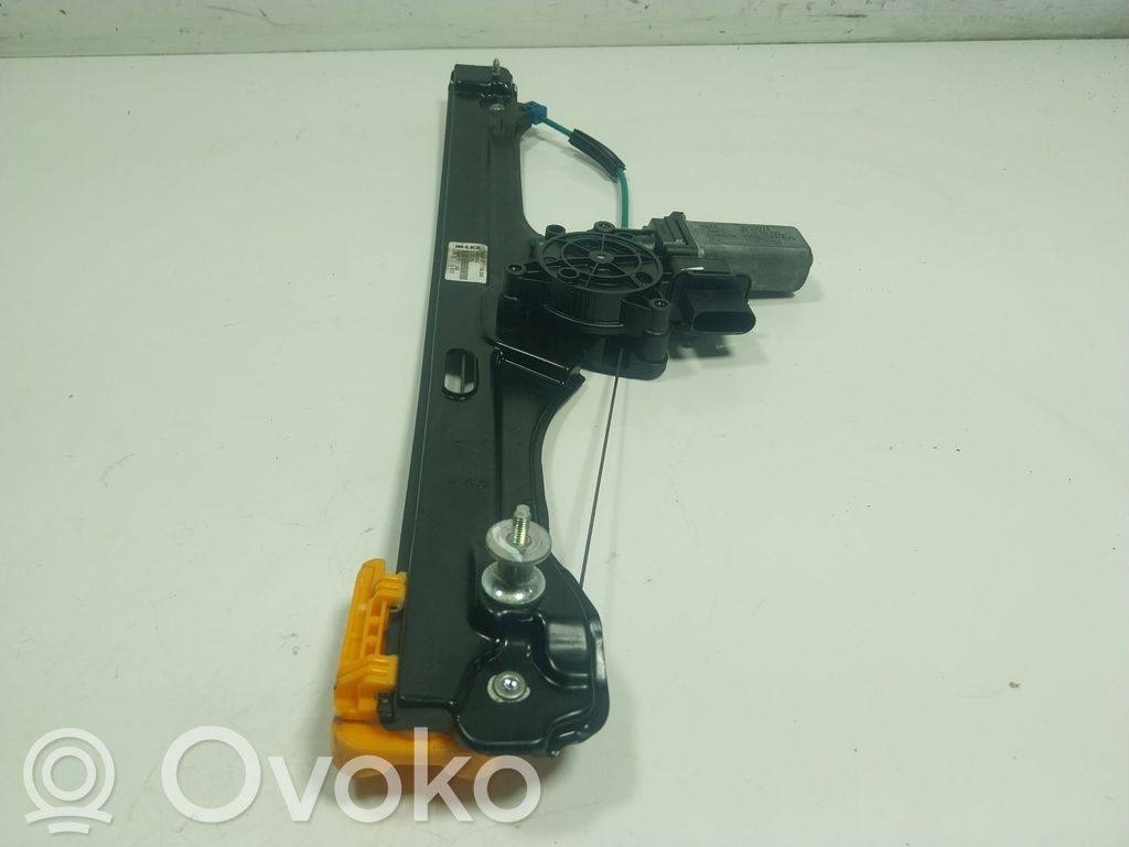 BMW 2 F45 Alzacristalli manuale della portiera anteriore 