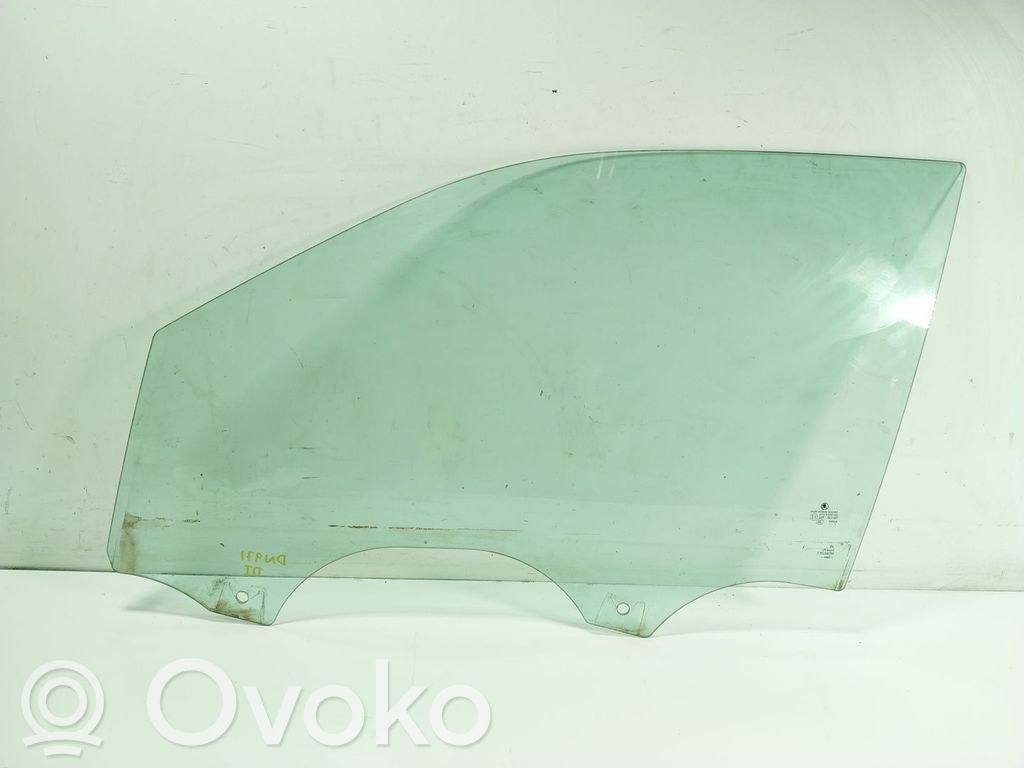 Skoda Fabia Mk3 (NJ) Vitre de fenêtre porte avant (4 portes) 