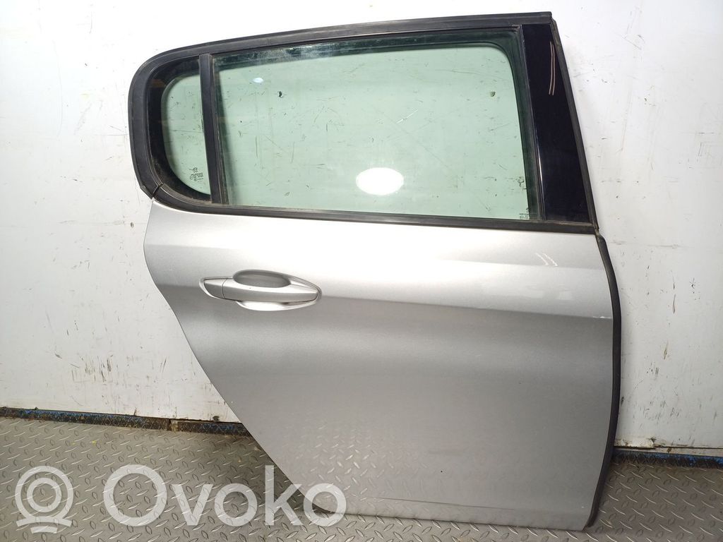 Puerta trasera   9802165580
