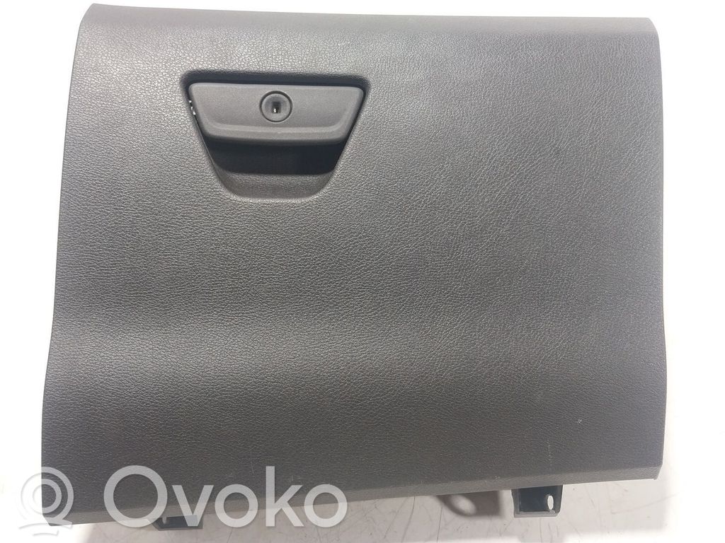 Glove box   1929297,ET76R060T10