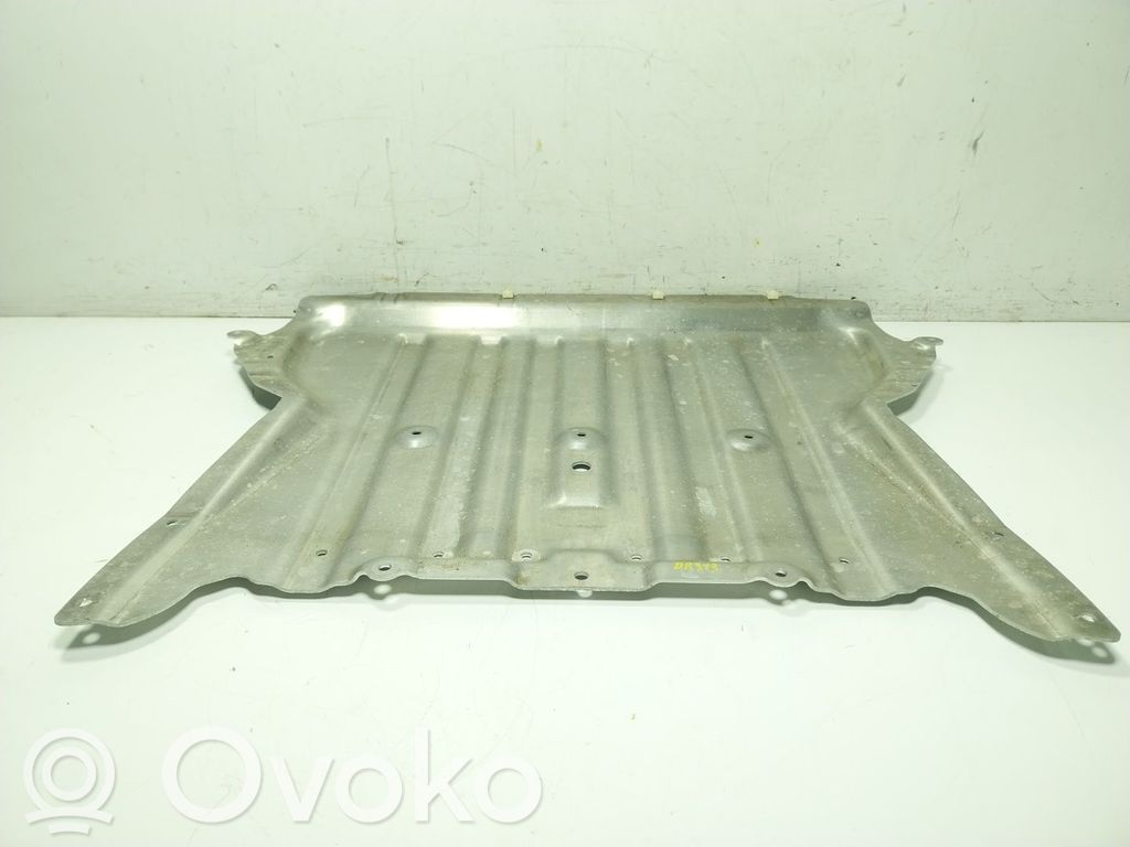 Osłona dolna silnika   31146883283,68832831