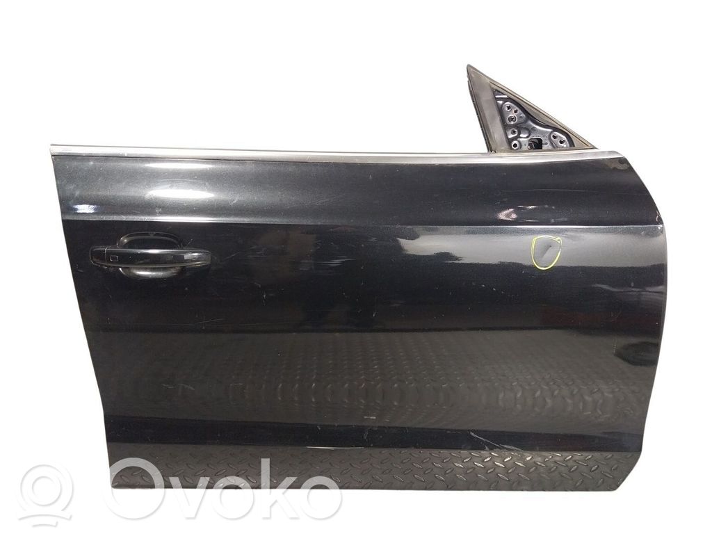Drzwi przednie   8T8831052C