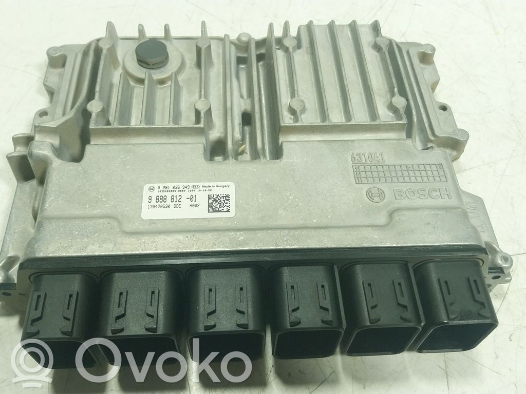 BMW 1 F20 F21 Engine control unit/module 