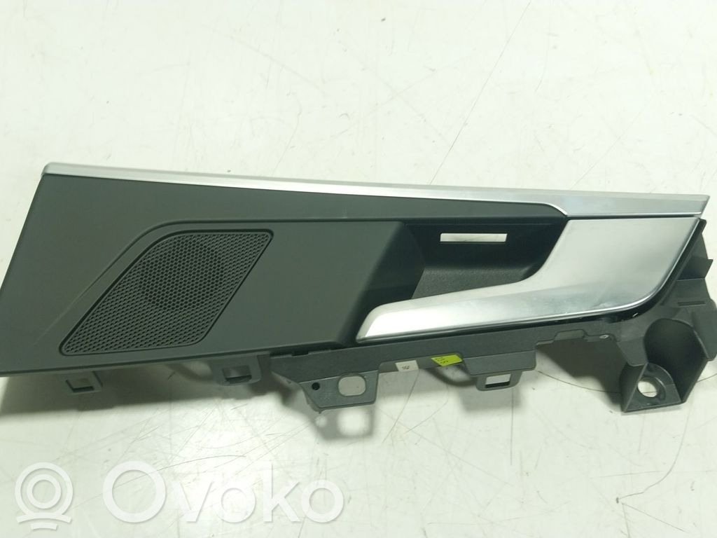 Manecilla interna puerta trasera   8W0839020A
