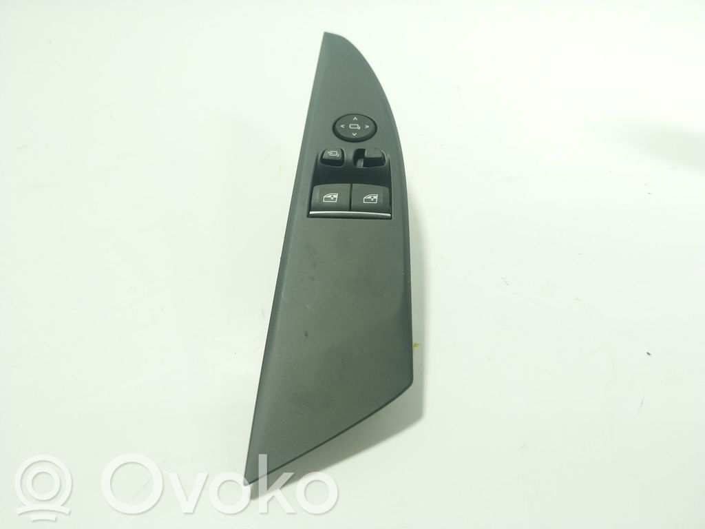 Electric window control switch   61319370403,937040301