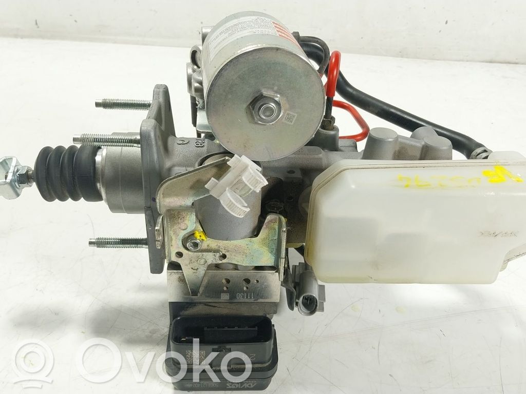 Toyota Highlander XU70 Wspomaganie hamulca 