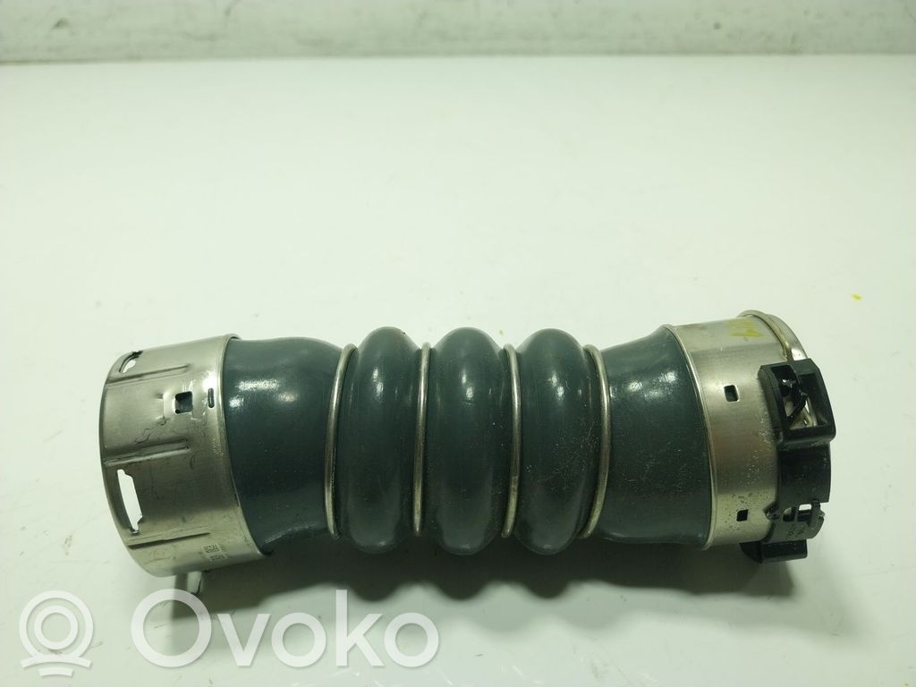 Furtun/conductă intercooler   13718599391,1371859939101