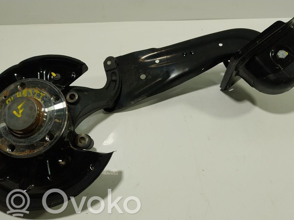 Pivot de moyeu arrière   5Q0615611