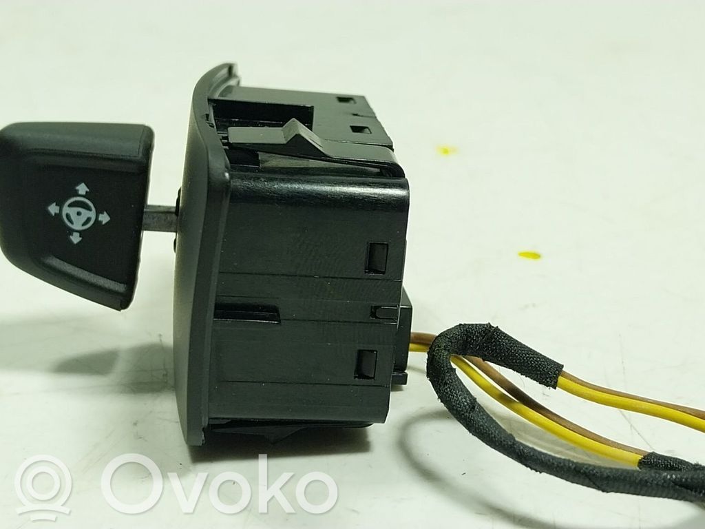 BMW 8 G15 Alte unități/module de control 