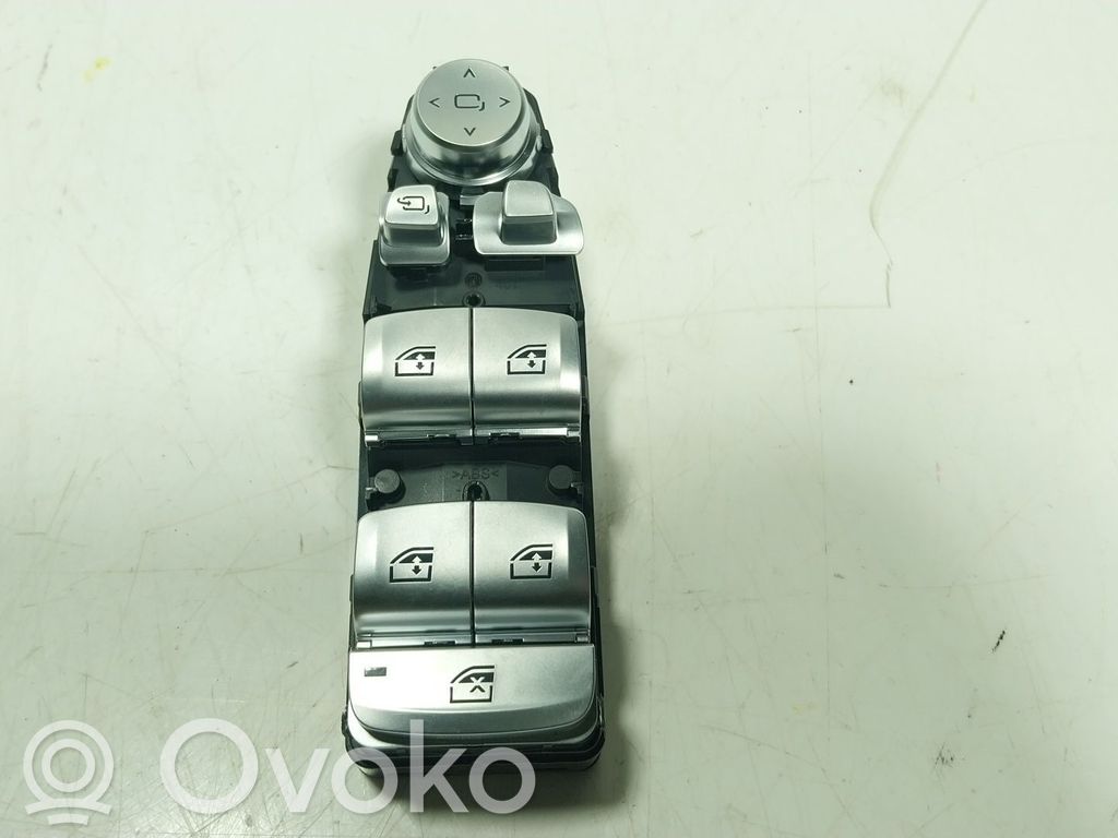 BMW 4 G22 G23 G24 G26 Przyciski szyb 