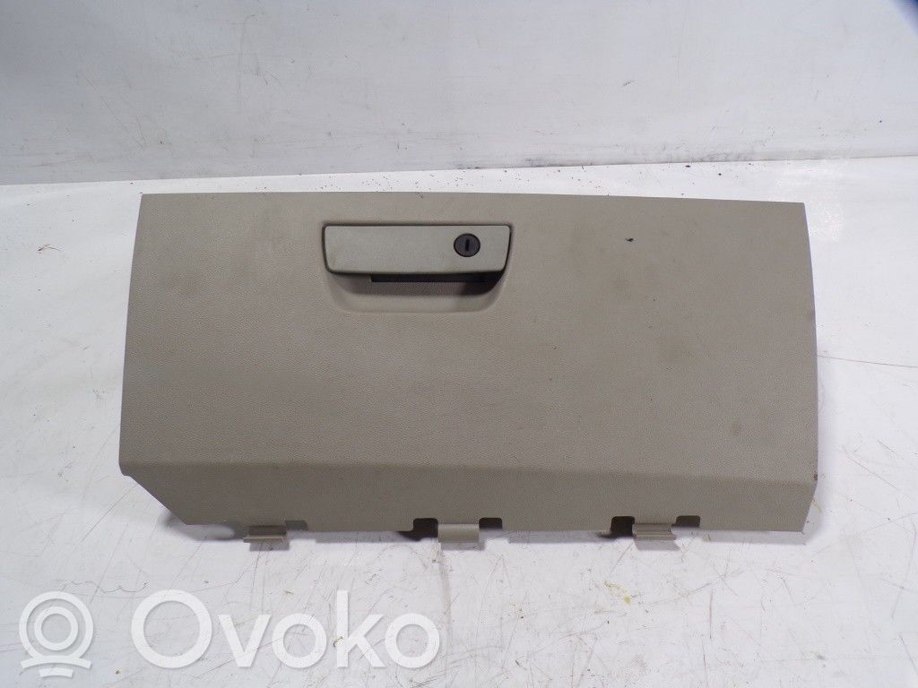 Guantera   K1LE48BD1AA