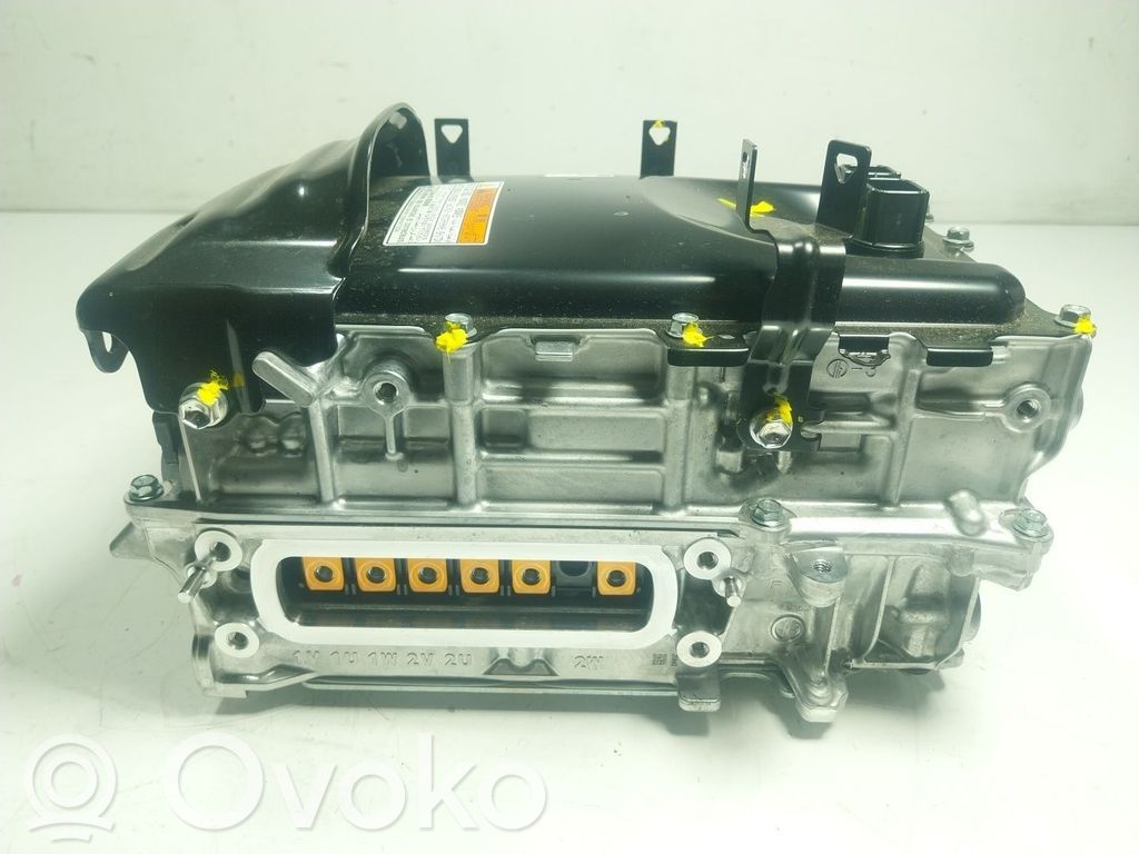 Toyota Yaris Convertor tensiune/modul convertizor 