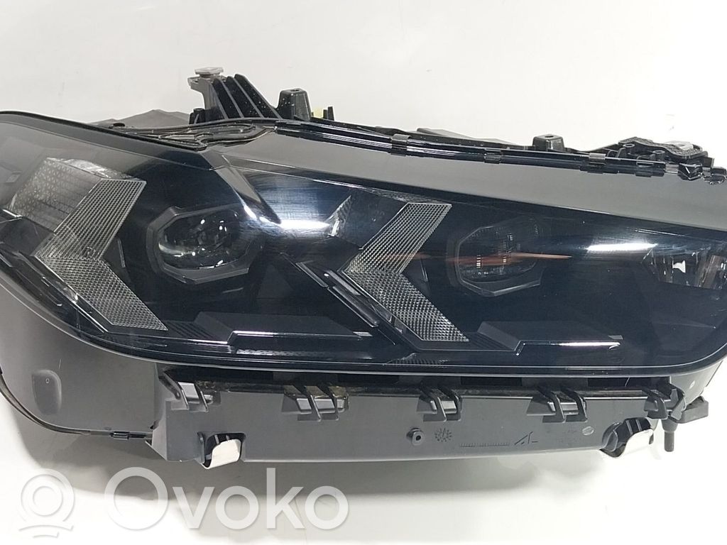 BMW X6 M Lampa przednia 