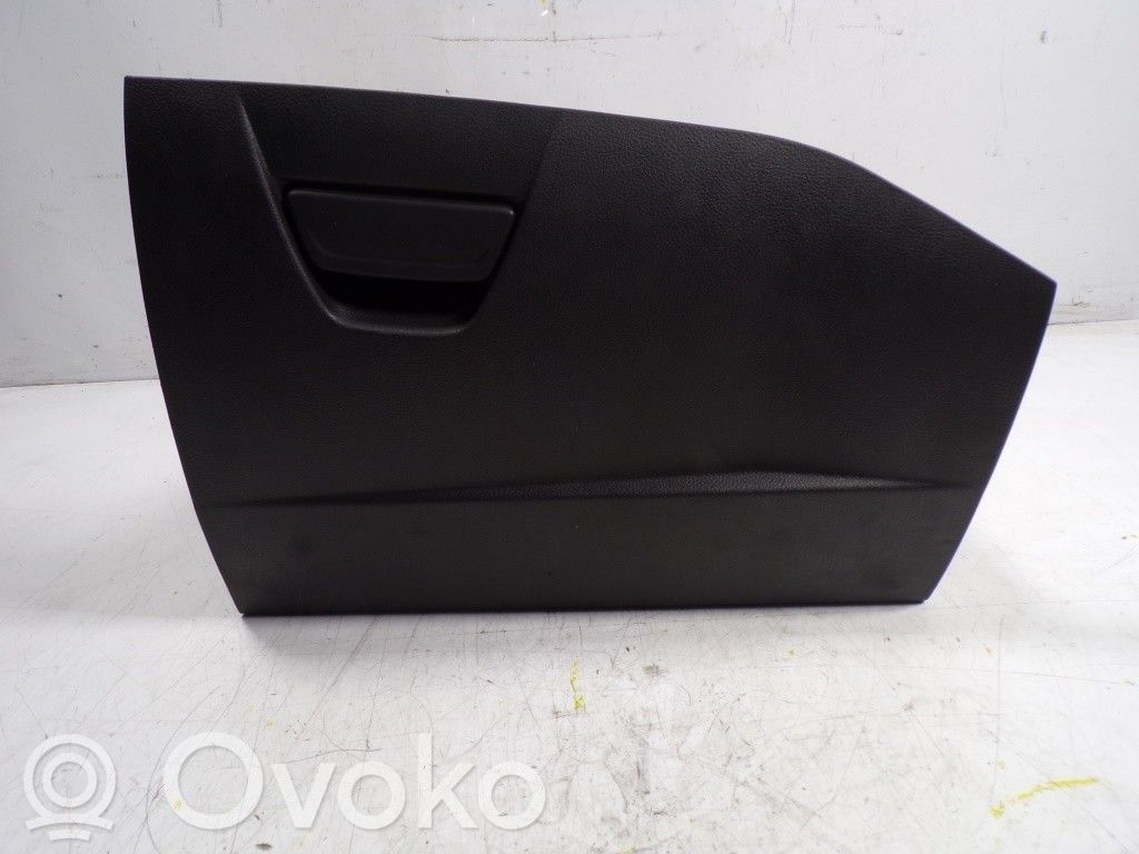 Hansikaslokero   2228447,F1EBA06044,0020739402