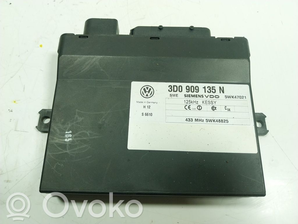 Otras unidades de control/módulos   3D0909135N