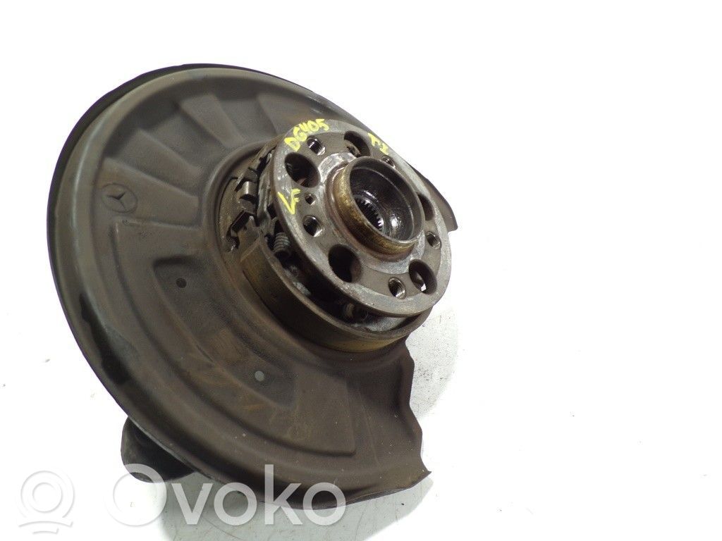 Mercedes-Benz CLK AMG A208 C208 Fuso a snodo con mozzo ruota posteriore 