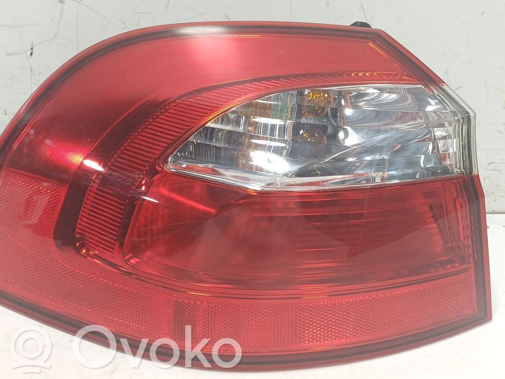 KIA Rio Luci posteriori