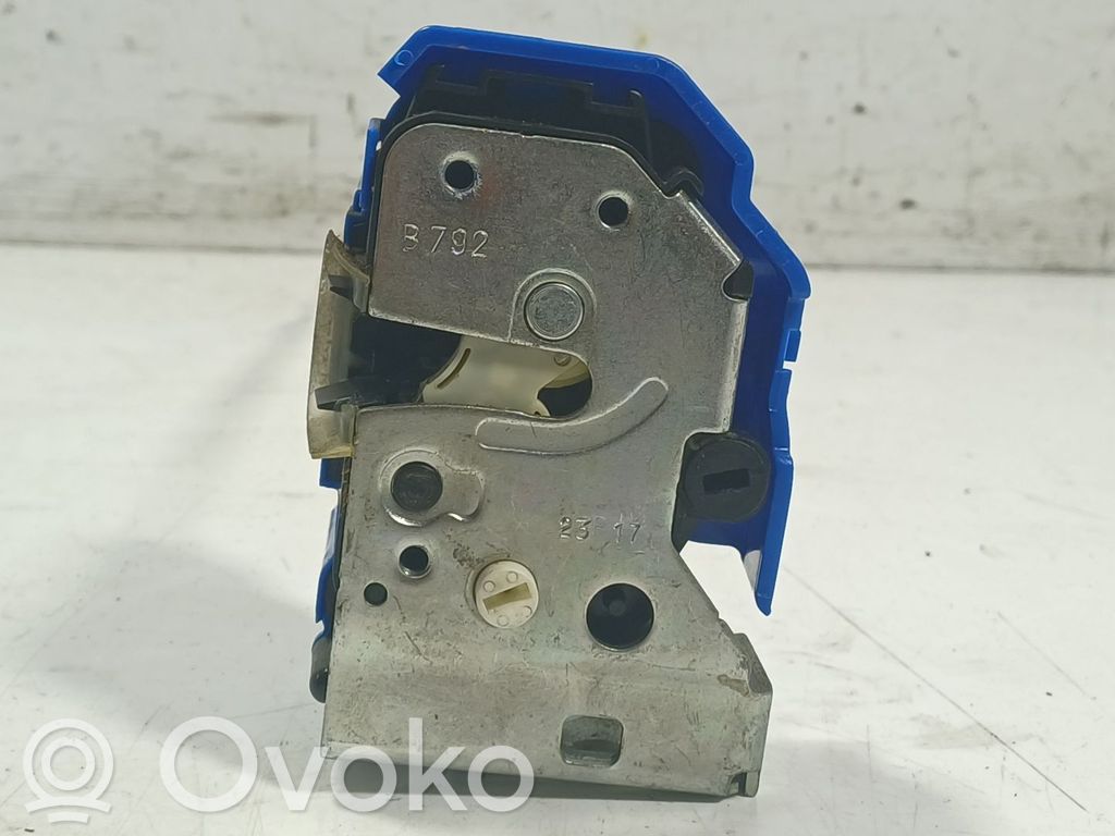 Takaoven lukko   52018124
