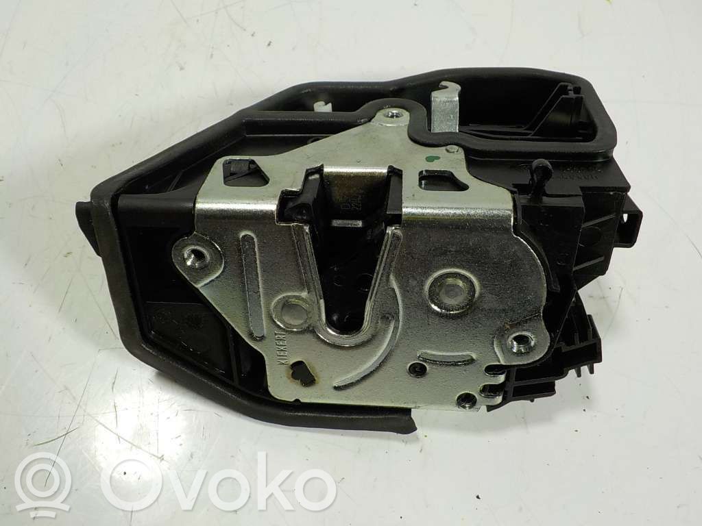 BMW 5 F10 F11 Serratura portiera posteriore