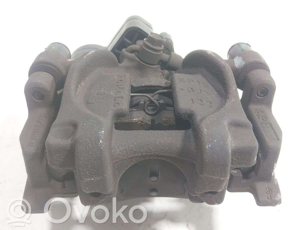 Ford Mondeo MK V Supporto della pinza del freno posteriore