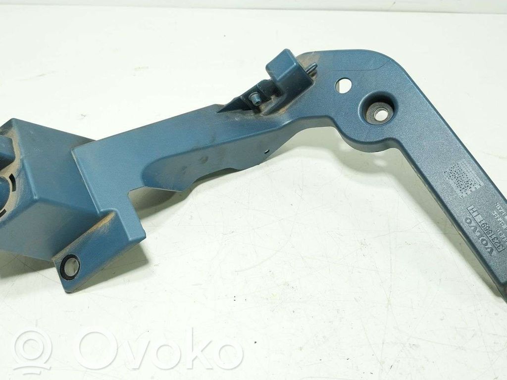 Volvo XC40 Support phare frontale