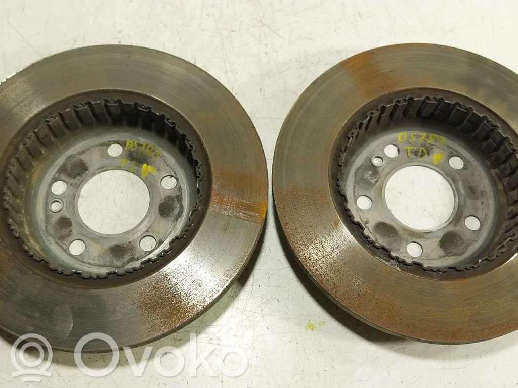 Mercedes-Benz CLK AMG A208 C208 Bremsscheibe hinten 