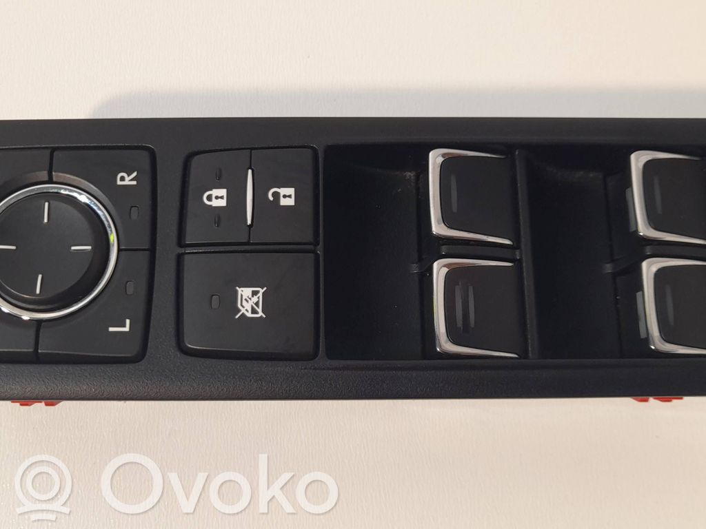 Lexus RX 450H Electric window control switch 