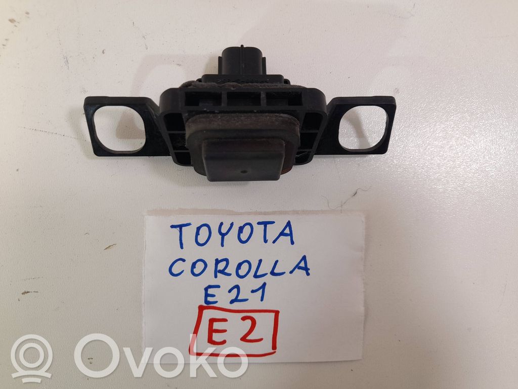 Toyota Corolla E210 E21 Aizmugures durvju atvēršanas slēdzis 