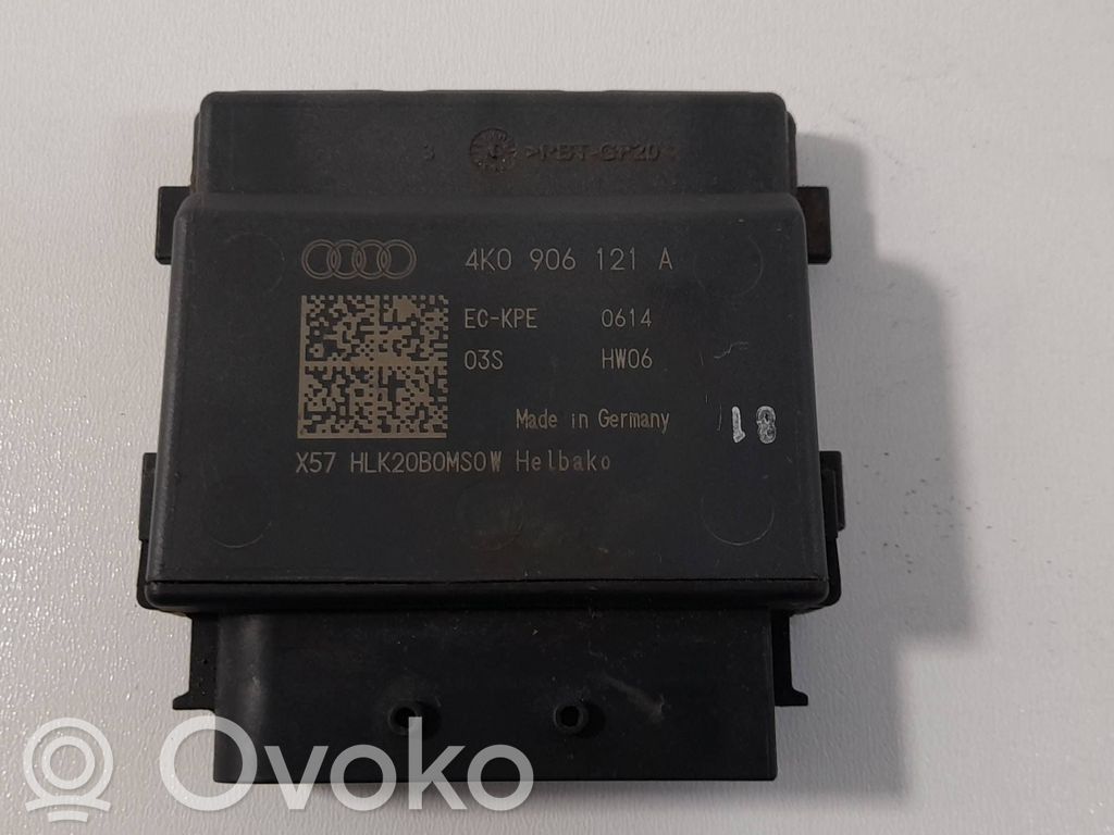 Unité de commande / module de pompe à carburant   4K0906121A
