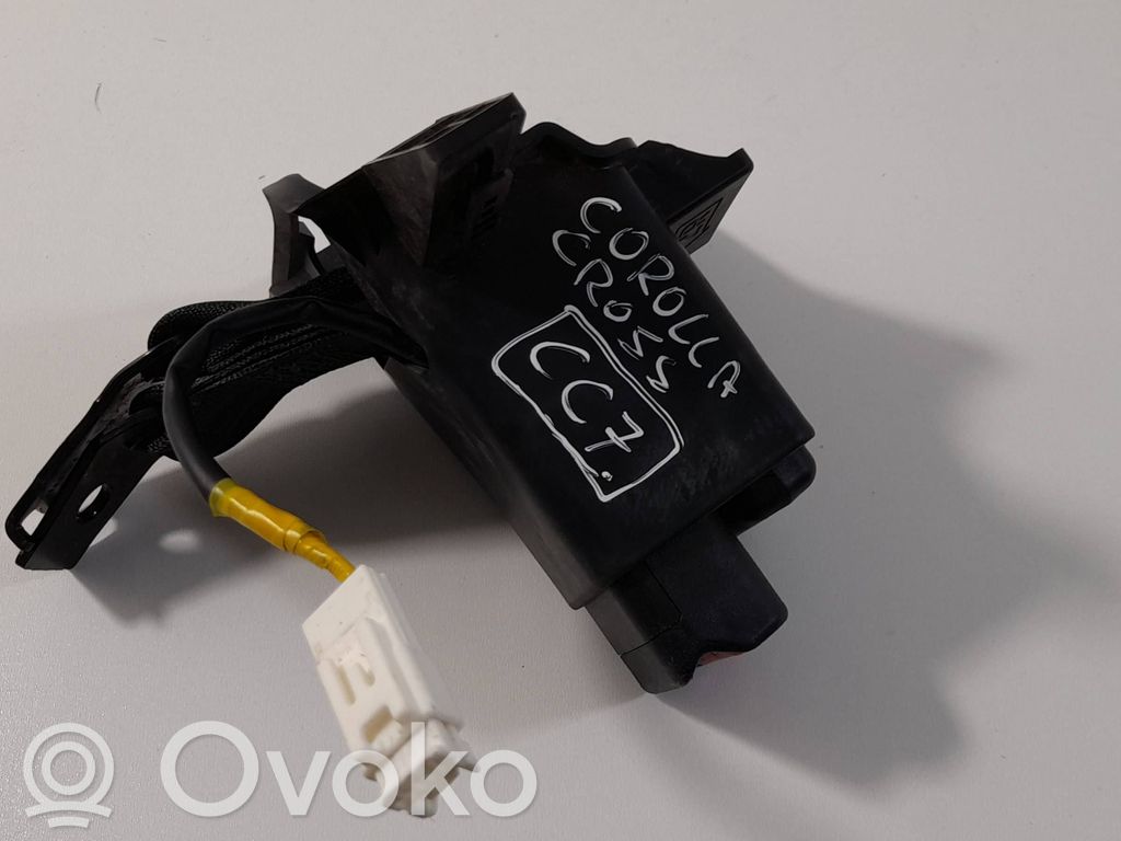 Toyota Corolla Cross Rear seatbelt buckle 