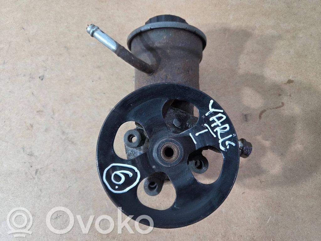 Toyota Yaris Power steering pump 