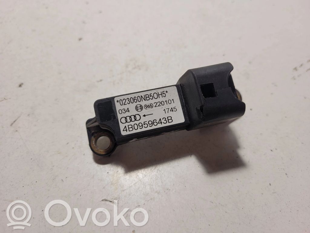 Audi A6 S6 C5 4B Airbagsensor Crashsensor Drucksensor 