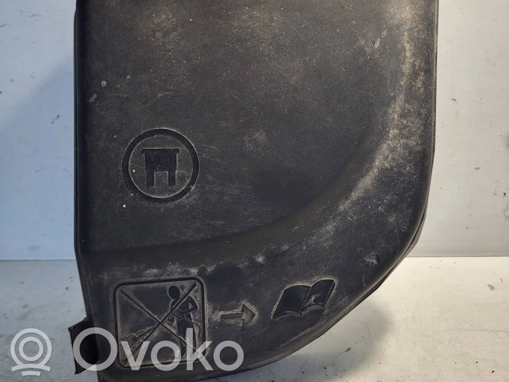 Citroen C4 I Saugiklių dėžė (komplektas) 
