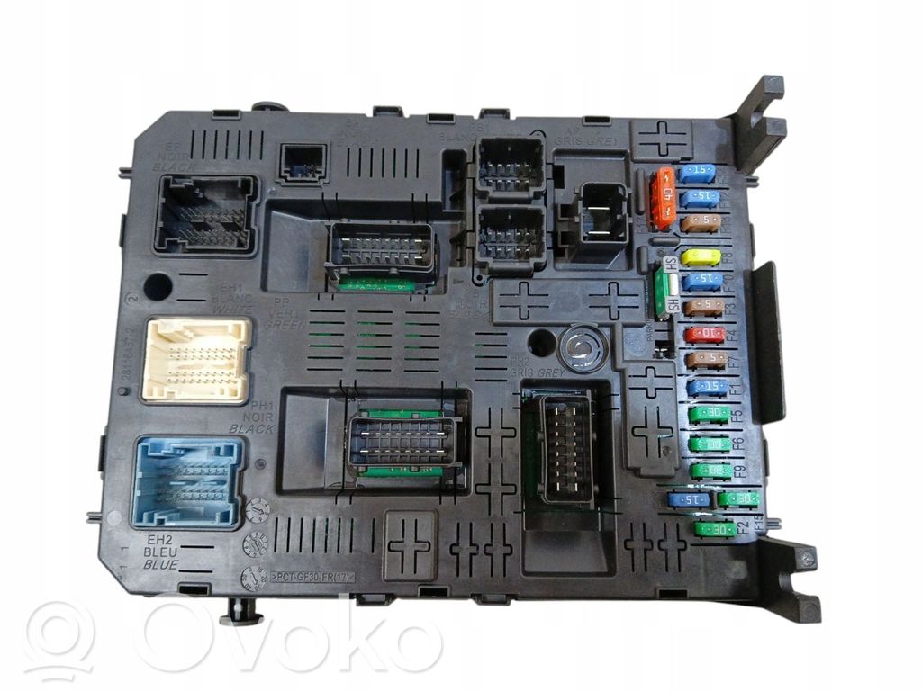 Peugeot 407 Juego de caja de fusibles 