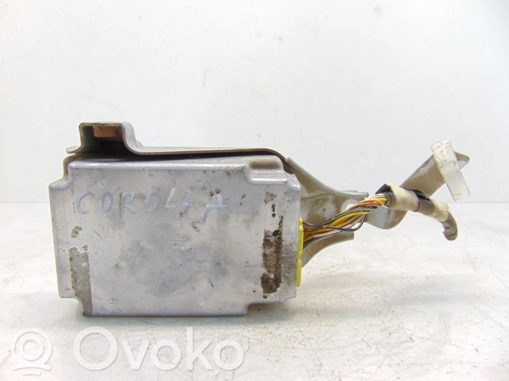 Toyota Avensis T220 Airbag control unit/module 