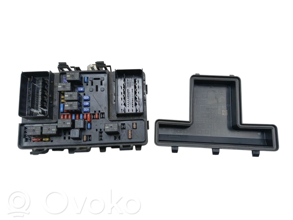 Sulakerasiasarja   FG9T14A067PB