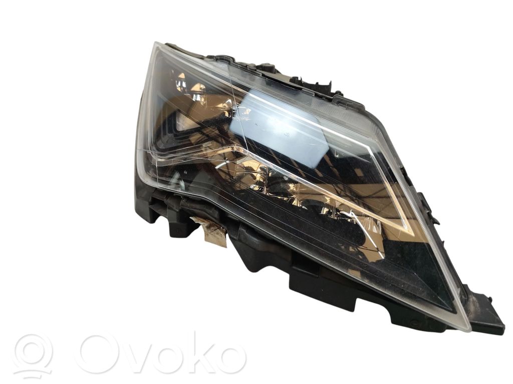 Seat Leon (1M) Lampa przednia 