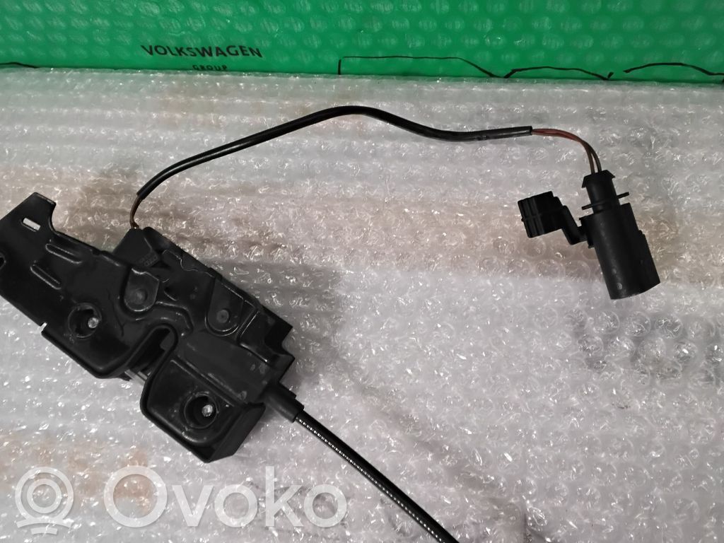 Audi Q7 4L Zamek pokrywy przedniej / maski silnika 
