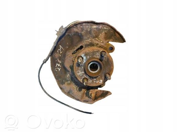 Toyota Corolla E120 E130 Zwrotnica koła przedniego 
