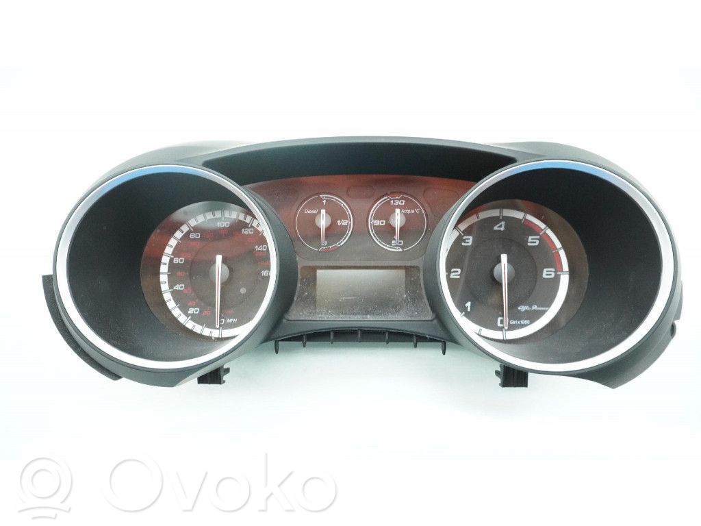 Alfa Romeo Giulietta Speedometer (instrument cluster) 
