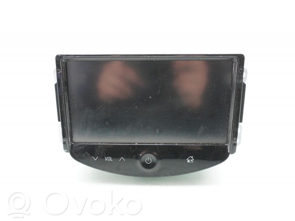 Chevrolet Tracker Radio/CD/DVD/GPS head unit 