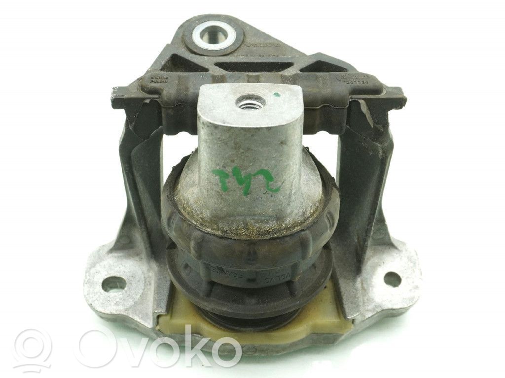 Volvo V60 Engine mount vacuum valve 